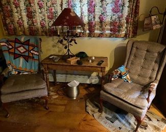 Vintage chairs, cute antique side/sofa table, lamps