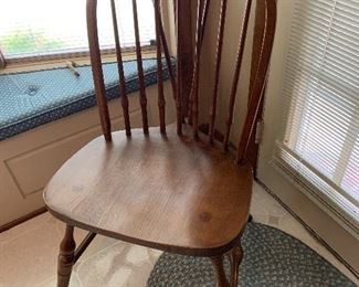 	#52	Oak table with 6 chairs and 1 leaf 46"-60"x42"x29"	 $150.00 		