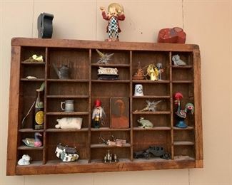 	#18	Wooden display shelf with knick knacks 17"x11"x1.5"	 $20.00 		