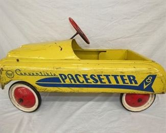 AMF PACESETTER PEDAL CAR 