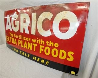 VIEW 2 CLOSEUP PORC. FERT. SIGN 