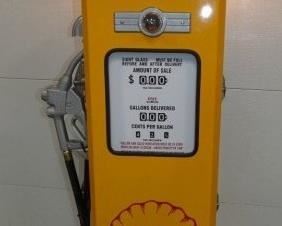 REPLICA SHELL GAS PUMP 