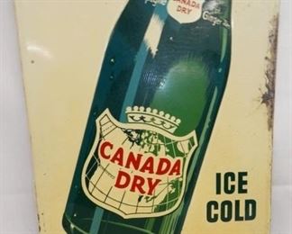 VIEW 3 BOTTOM EMB. BOTTLE CANADA DRY  
