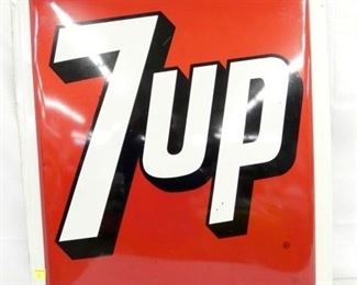 31X36 BUBBLE EMB 7UP SIGN 