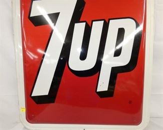 VIEW 3 BOTTOM 7UP SIGN 