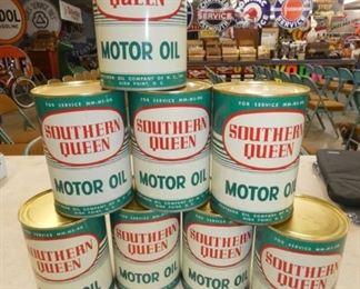 NOS 1QT. SOUTHERN QUEEN MOTOR OIL CANS 