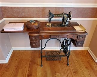 1926 Demascus Sewing Machine