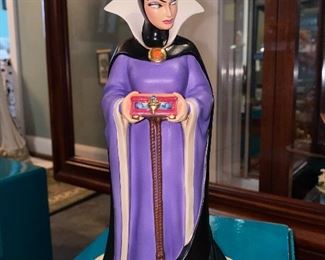 $60 WDCC Snow White Queen Bring back her heart - Disney 1997 60th Anniversary