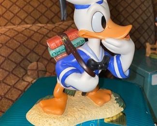 $65 MIB Walt Disney Collection Donald Duck Better Self "Donald's Decisions" Figurine