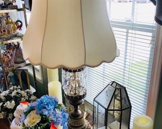 $95 VINTAGE TABLE LAMP WITH CRYSTALS 
20”DIA x 41”H
