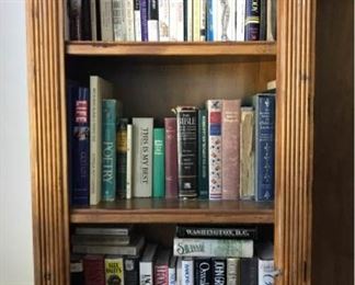 https://ctbids.com/#!/description/share/537515 Historical Books, Medical Books & More. Includes an assortment of hardback and paperback books. See photos for titles.