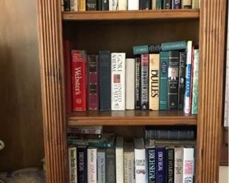 https://ctbids.com/#!/description/share/537518 Tom Clancy, Erich Segal, and More. Includes mostly hardback books. See photos for titles.