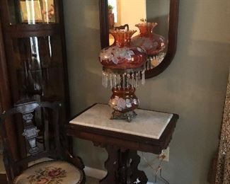 Victorian walnut table 