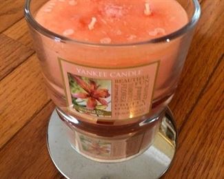 3 WICK CANDLE NEVER USED 