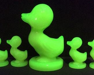 #1 VTG. MOSSER URANIUM VASELINE DUCKS AND DUCKLINGS