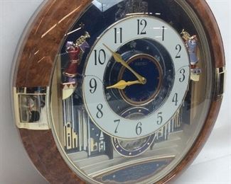 SEIKO MELODIES IN MOTION PHANTOM OF OPERA WALL CLOCK