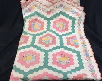 VINTAGE PINK & GREEN QUILT