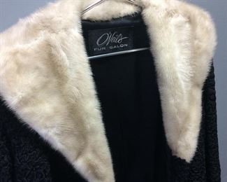 GENUINE VTG. ONIEL’S FUR SALON