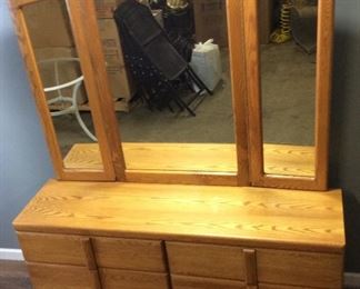 BEDROOM DRESSER, 6 DRAWER w