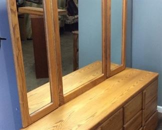 BEDROOM DRESSER, 6 DRAWER w