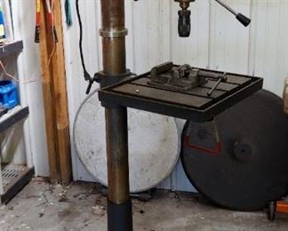 Craftsman Contractors Series 20 Inch Industrial Rated Drill Press Model 113.213213, 2 HP 12 Speed, With Cast Iron Table And Base