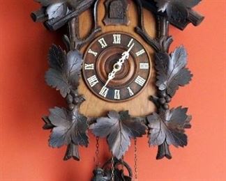 Antique German Cuckoo Clock With Eagle And Maple Leaf Carved Trim, 19"x13.5", Appears To Chime