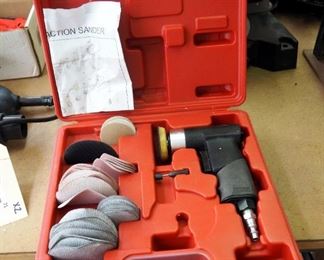 Pneumatic Dual Action Sander In Carrying Case