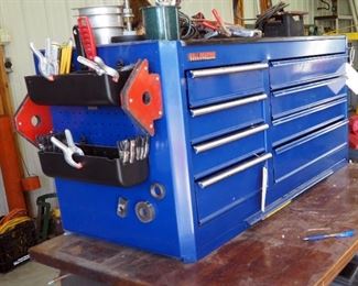 8 Drawer Bench Top Toolbox With Key, 20" x 42" x 18.5"