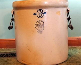 White Hall S.P.& S Co 6 Gallon Crock With Bail Wire And Wood Handles, 13.5" Tall x 13" Round