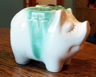 1950's Hull Pottery Pig Bank With Bow, 5.5"x8"