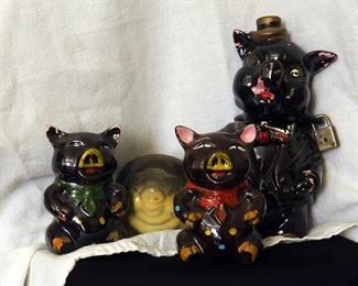 Shawnee Pottery Roly-Poly Planter Pig And Vintage Nov Co Japanese Salt And Pepper And Piggy Bank