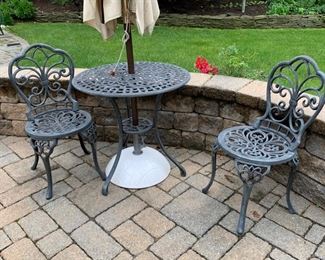 135. Metal Bistro Table & Chairs