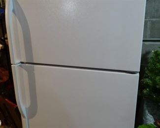 Kenmore refrigerator/freezer