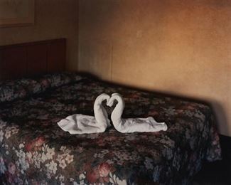 LOT 208: ALEC SOTH "TWO TOWELS" PHOTOGRAPH "NIAGARA"