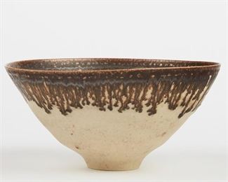 LOT 223: LUCIE RIE STONEWARE BOWL MARKED
