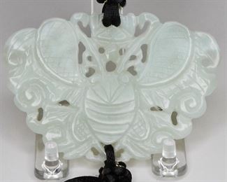 LOT 279: CHINESE JADE BUTTERFLY CARVING