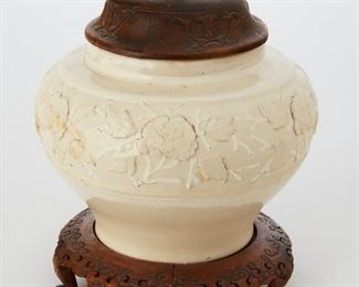 LOT 292: EARLY CHINESE YUAN STYLE WHITE GLAZED BOWL VASE AS LAMP W/ WOODEN STAND