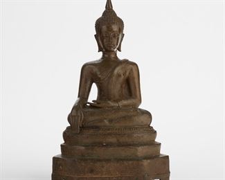 LOT 352: EARLY 20TH C. THAI BRONZE BUDDHA FIGURE