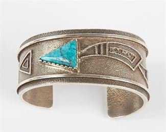 LOT 383: ROY TALAHAFTEWA HOPI TURQUOISE & STERLING BRACELET