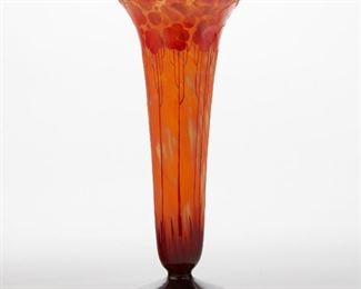 LOT 416: LRG CHARLES SCHNEIDER LE VERRE FRANCAIS CAMEO GLASS VASE