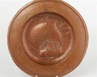 LOT 467: ARTS & CRAFTS HAND WROUGHT COPPER VIKING SHIP TRAY
