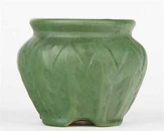 LOT 498: OWENS POTTERY OHIO MATTE GREEN POT