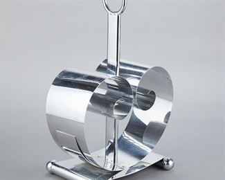 LOT 530: FRED FARR REVERE CO. CHROME MAGAZINE HOLDER