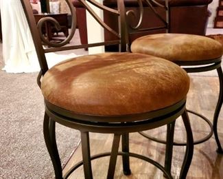 matching barstools to upstairs kitchen