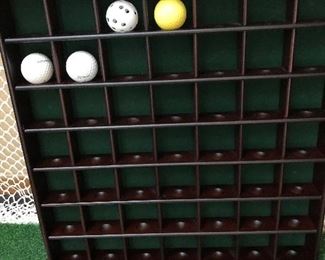 Golf ball holdershelf