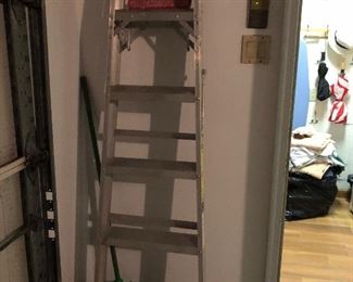 6ft aluminum ladder
