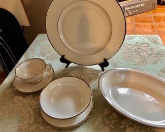 Lennox service for 8