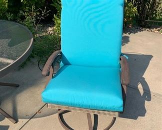 Outdoor Patio Set with Umbrella