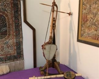 Saw Sam Sai, traditional Thai stringed instrument 