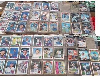 Several collections of old baseball cards from 70s / 80s this one is the Chicago Cubs